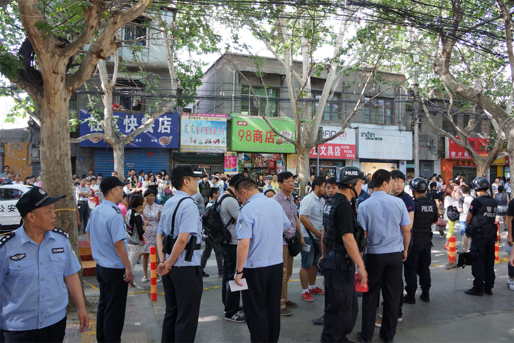 2014年高考西安市第八十九中学考点工作圆满